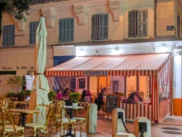bar-image-1