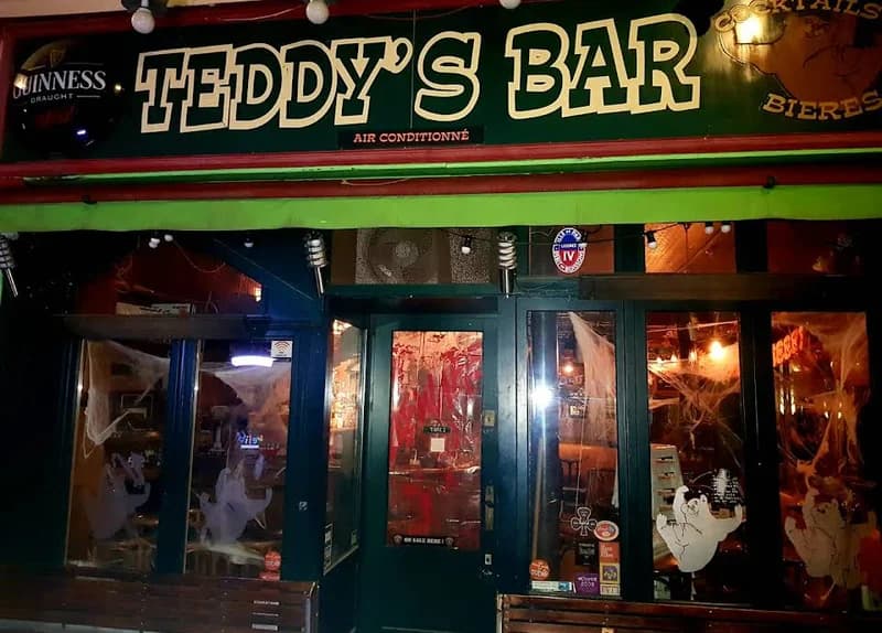 bar