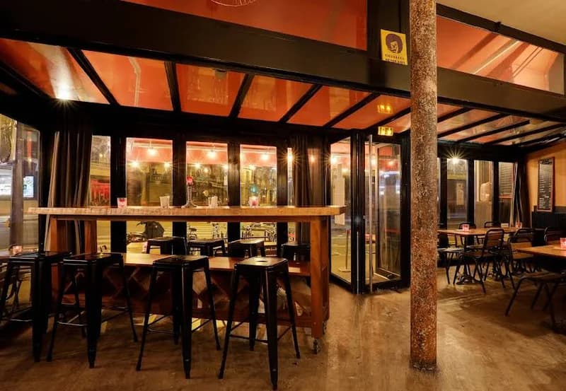 bar