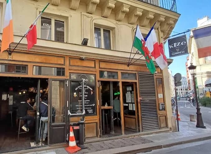 bar
