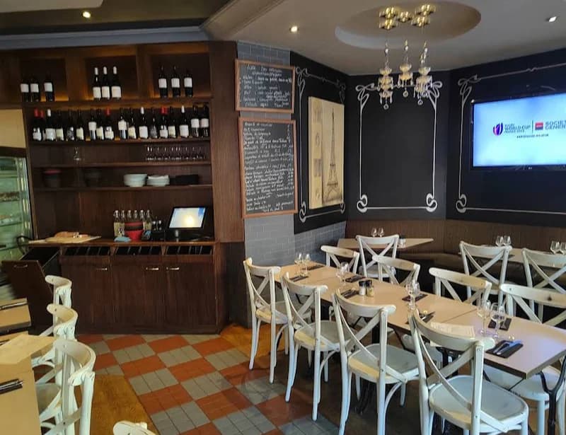 bar