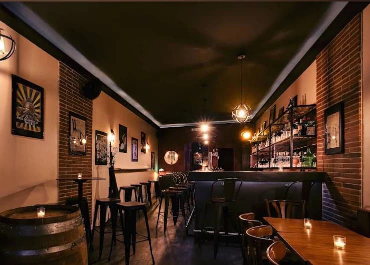 bar