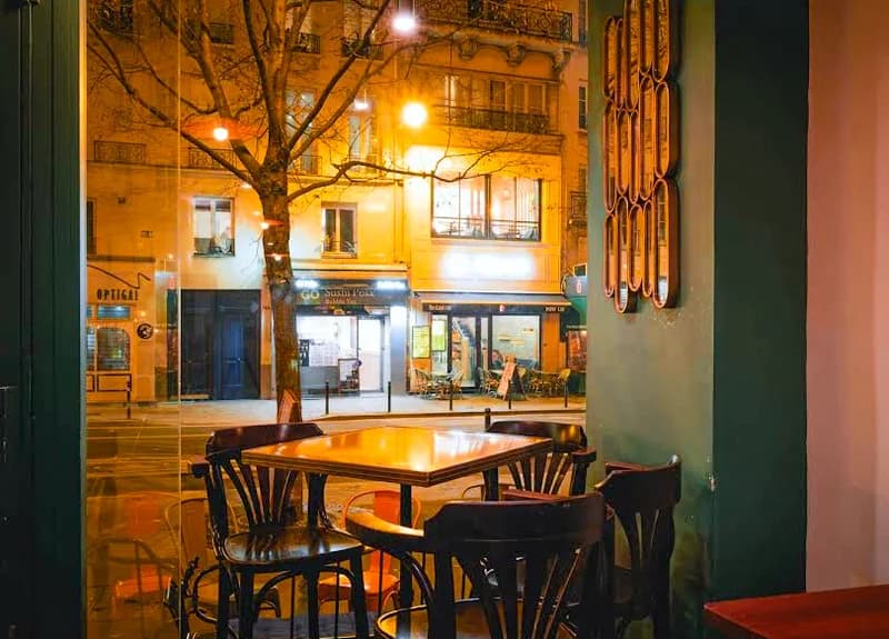 bar