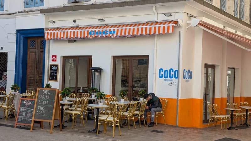 bar