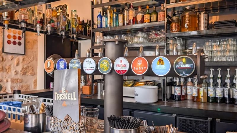 bar