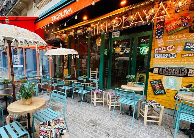 bar