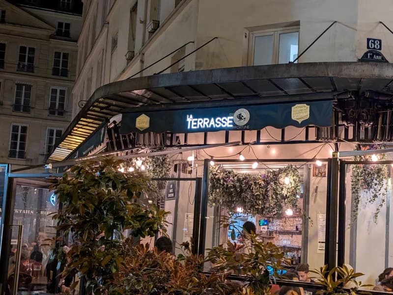 bar