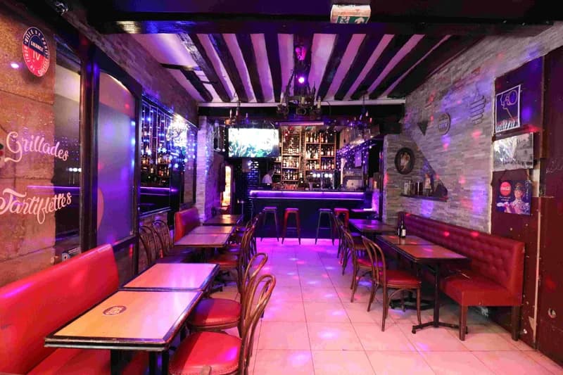 bar