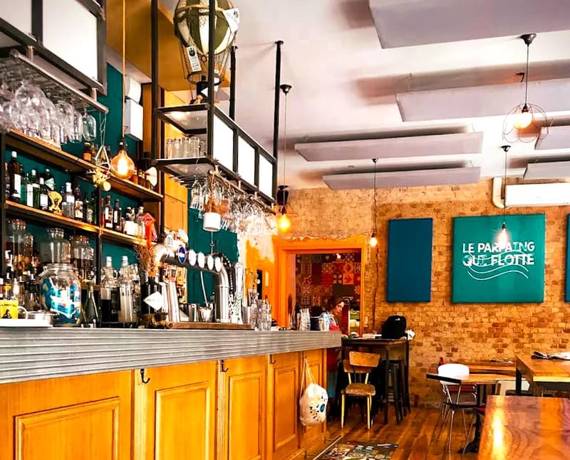 bar