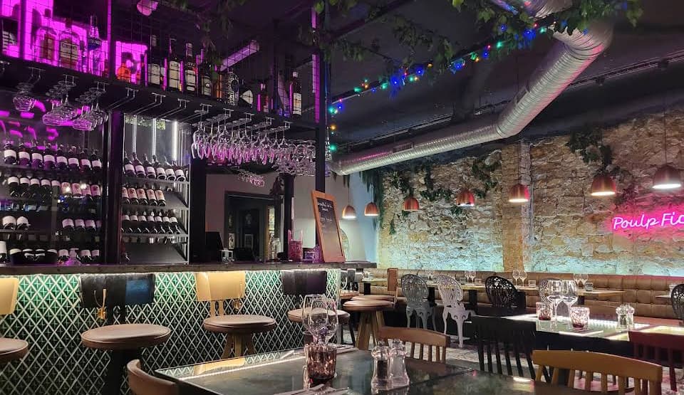 bar